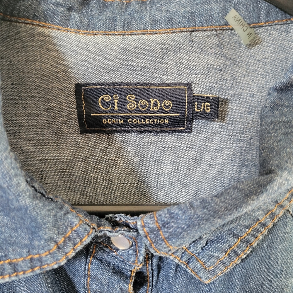Denim button-up - Picture 2 of 4